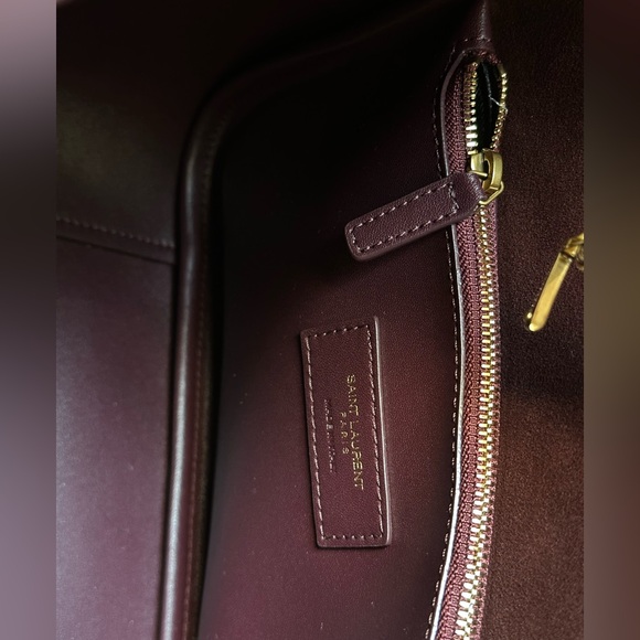 Yves Saint Laurent Burgundy Hobo Bag with Gold Accents le 5 a 7 small - Picture 6 of 8